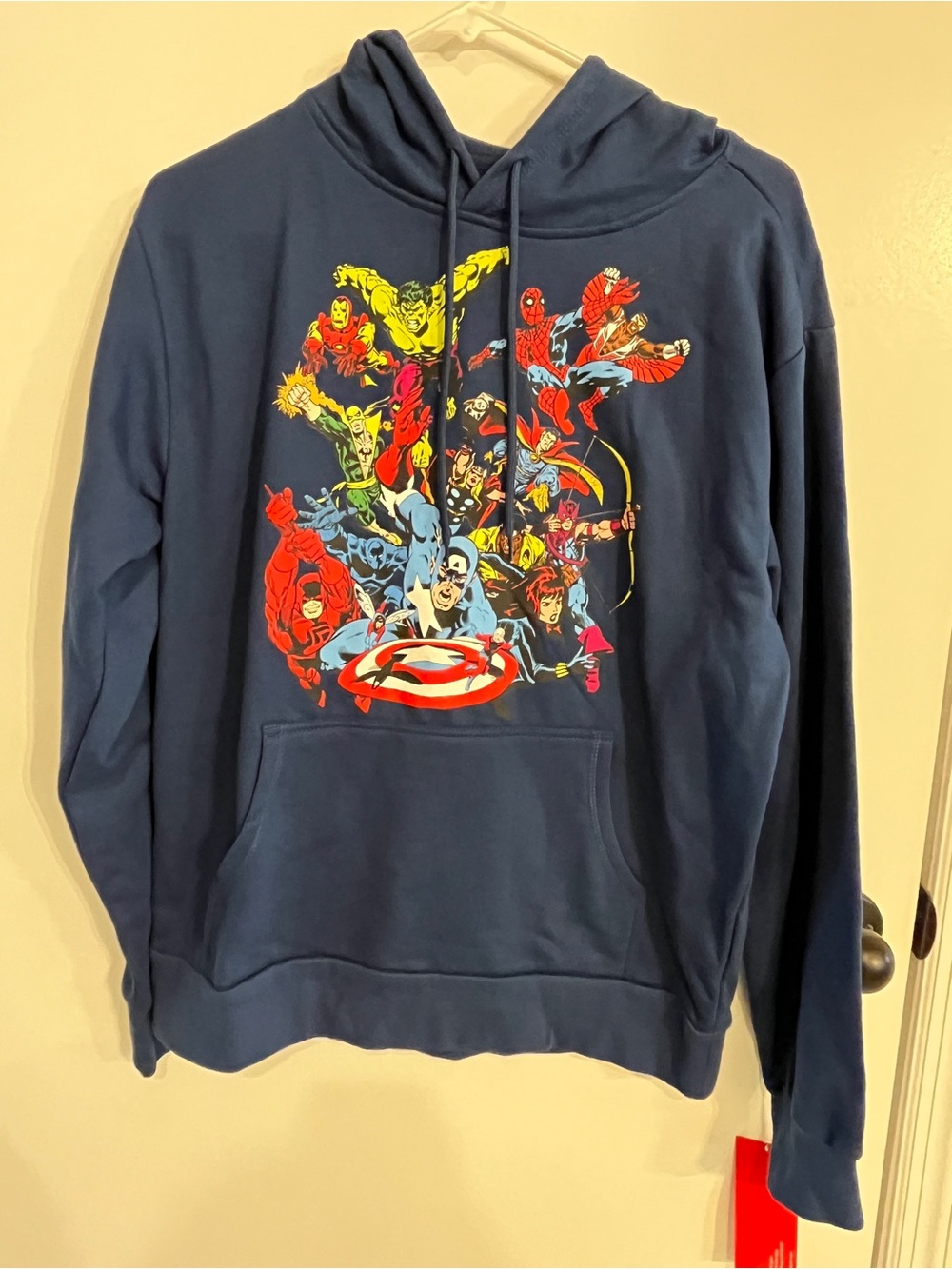 Men’s size small NWT Marvel Comics Pullover hoodie